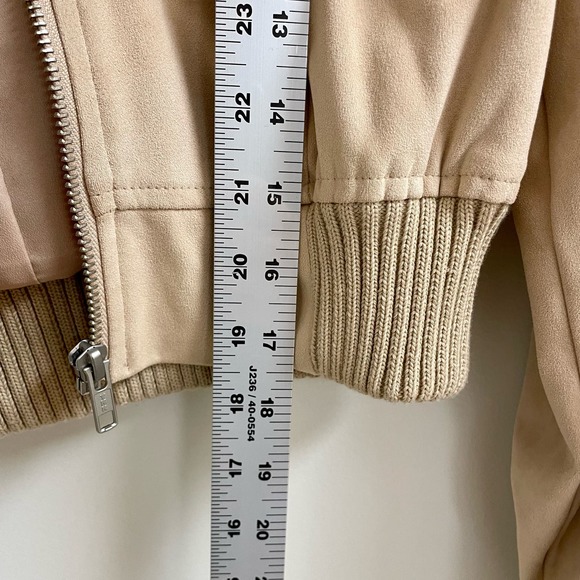REVOLVE Majorelle Cropped Sherpa Collar Suede Bomber Jacket Sand Beige Size XXS - Picture 9 of 12